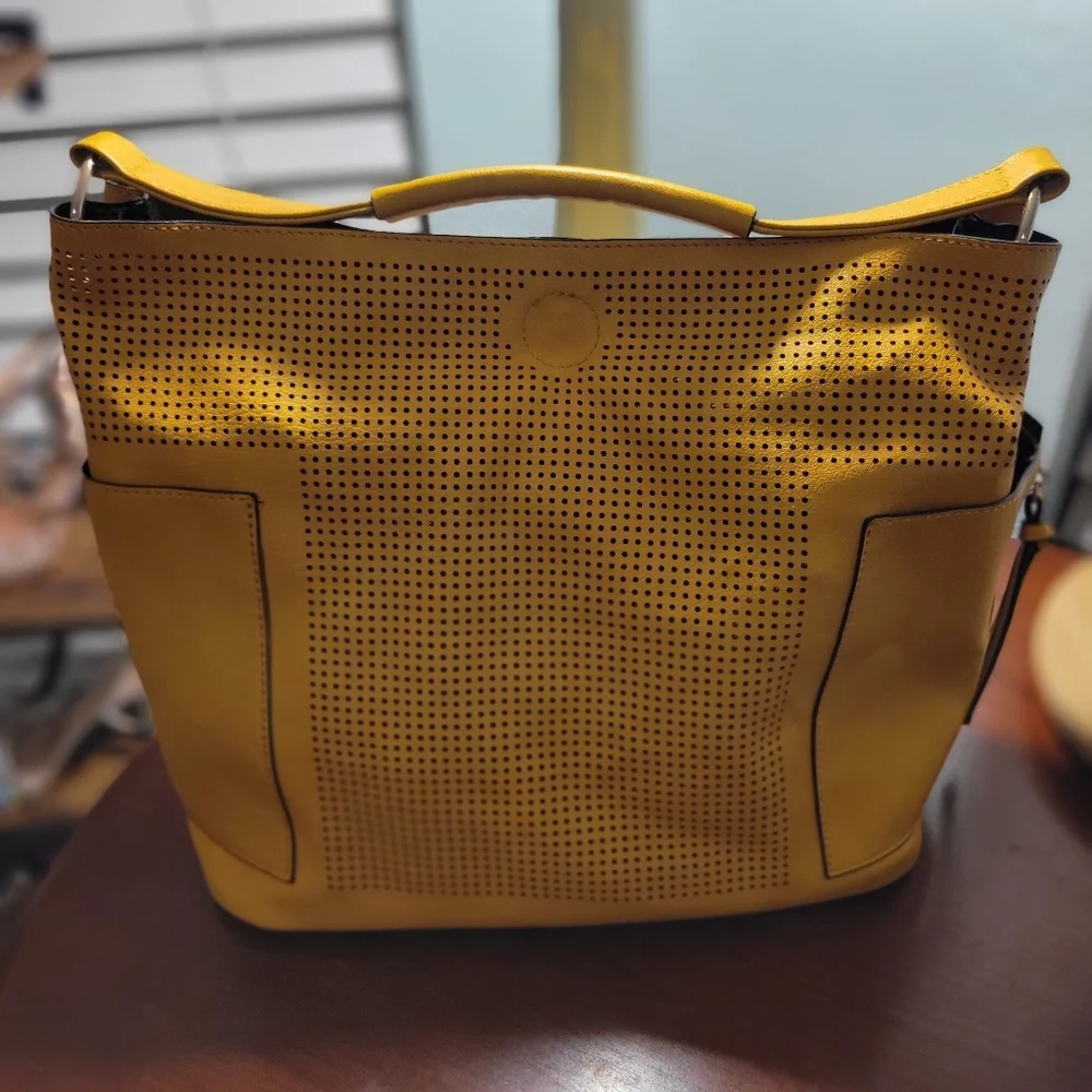 Le Miel Mustard Yellow Laser Cut Detail Hobo Handbag Set -EUC ✨️HOST PICK✨️